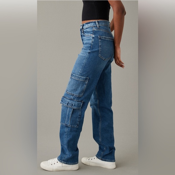AMERICAN EAGLE Super High Rise Baggy Straight Cargo Jeans size 4, medium wash - Picture 16 of 16
